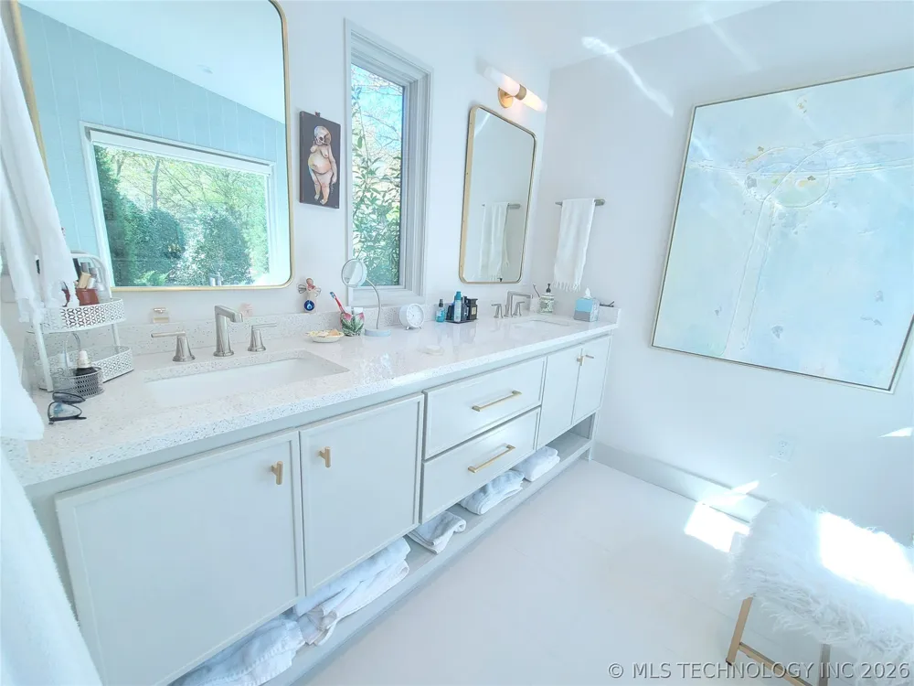 132 Meadowview Eufaula, OK 74432