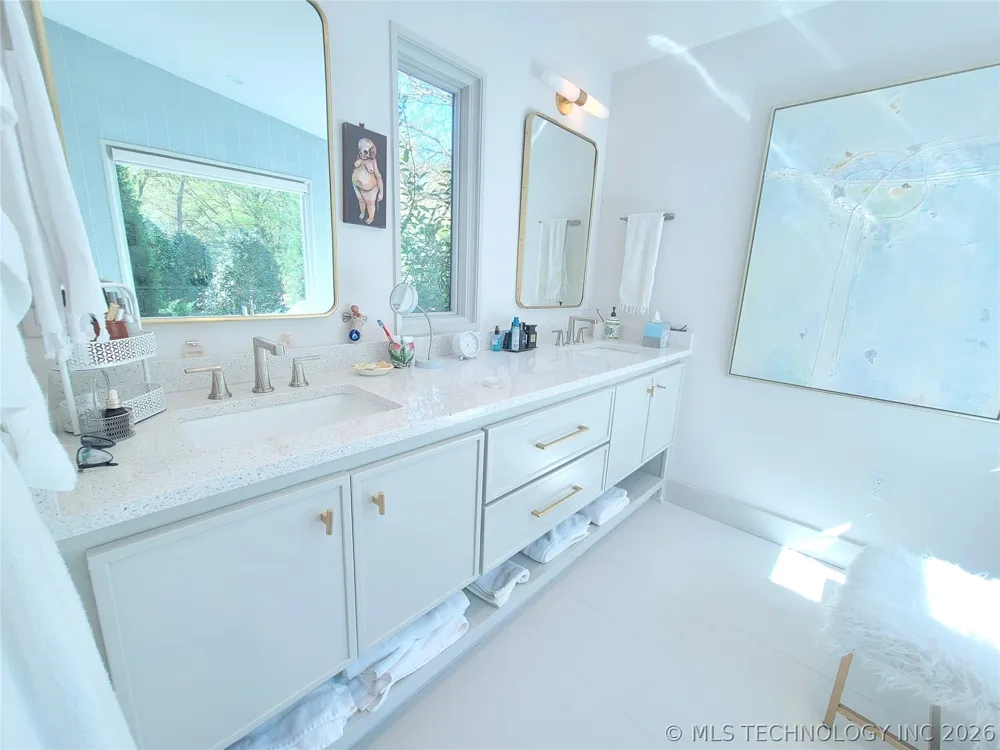 132 Meadowview Eufaula, OK 74432