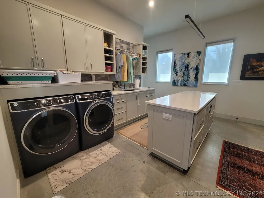 132 Meadowview Eufaula, OK 74432
