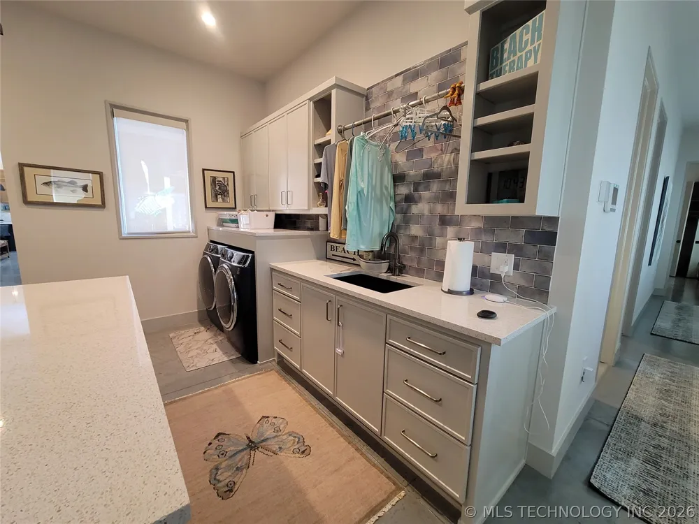 132 Meadowview Eufaula, OK 74432