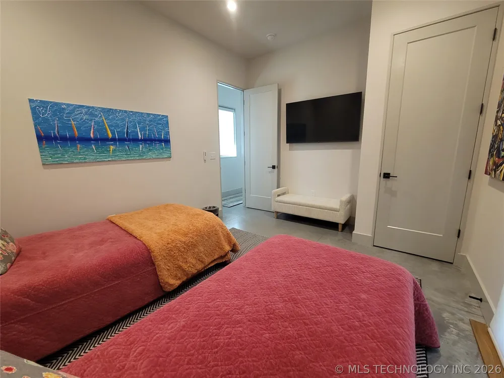 132 Meadowview Eufaula, OK 74432