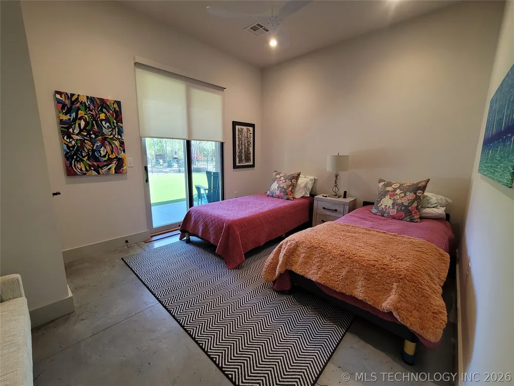 132 Meadowview Eufaula, OK 74432