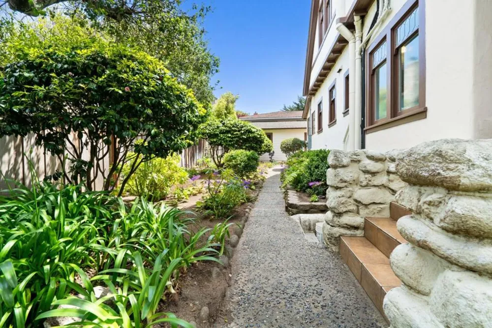 13th, 2NE San Antonio Carmel, CA 93921