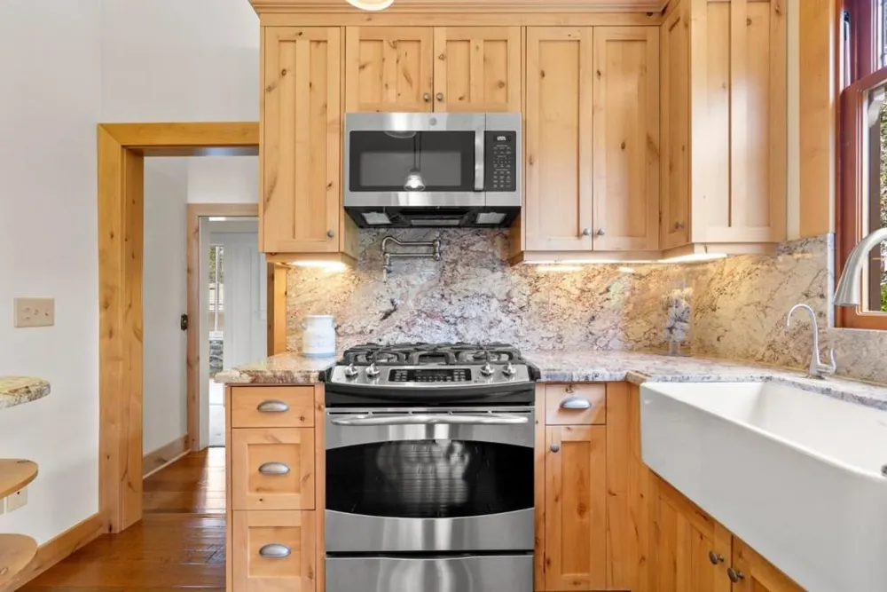 13th, 2NE San Antonio Carmel, CA 93921