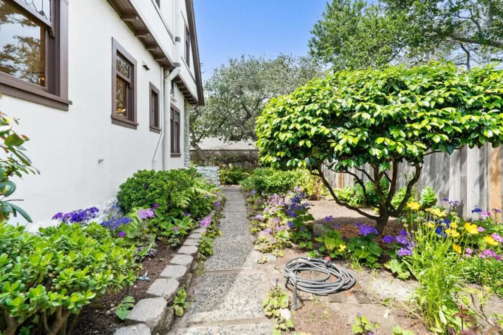 13th, 2NE San Antonio Carmel, CA 93921