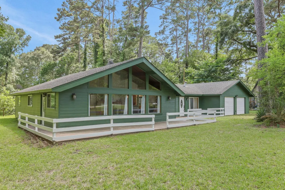 32 Gov Culberson Circle Point Blank, TX 77364
