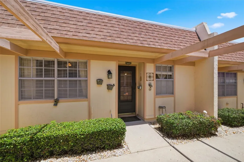 11210 CARRIAGE HILL DRIVE #5 Port Richey, FL 34668