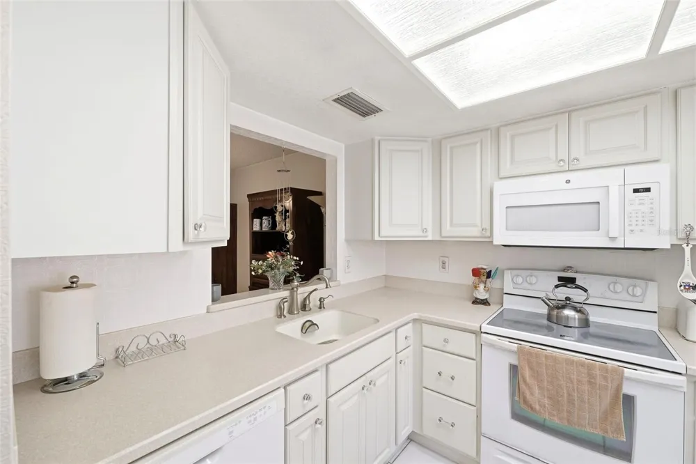 11210 CARRIAGE HILL DRIVE #5 Port Richey, FL 34668