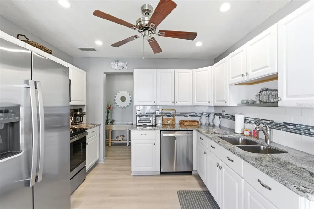 4805 COBIA DRIVE SE #D Furnished St Petersburg, FL 33705