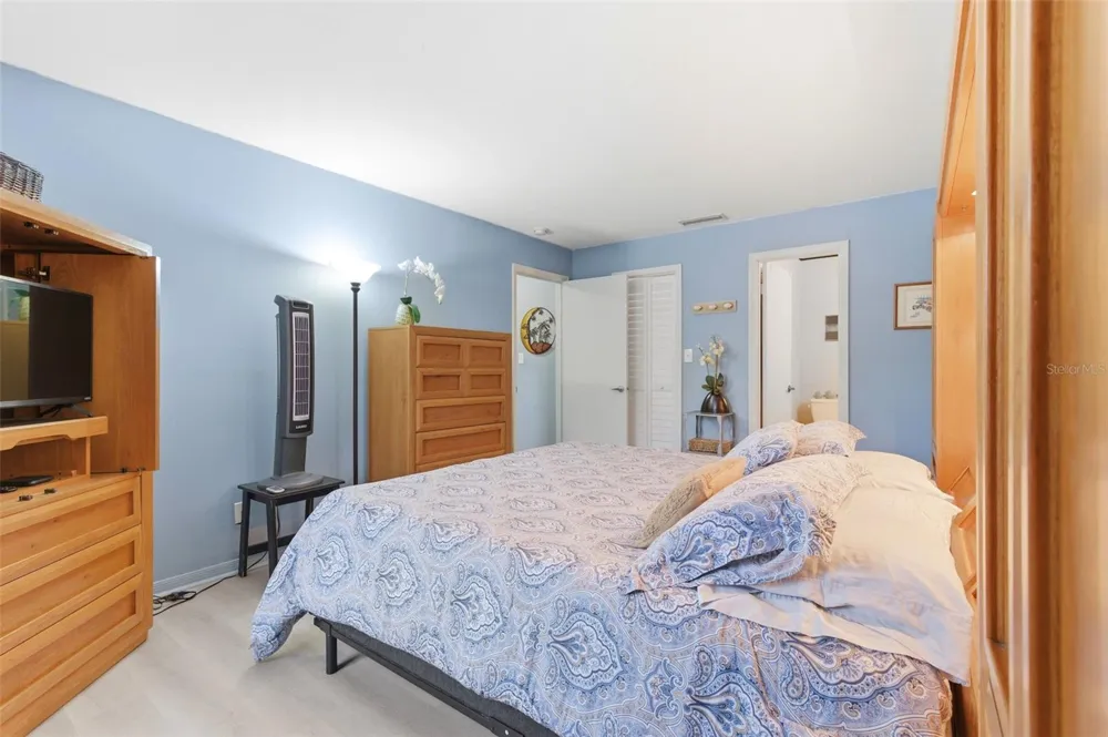 4805 COBIA DRIVE SE #D Furnished St Petersburg, FL 33705