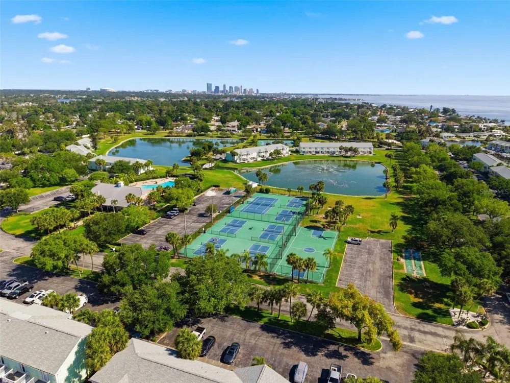 4805 COBIA DRIVE SE #D Furnished St Petersburg, FL 33705