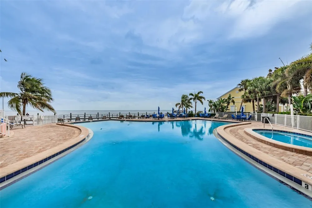 4805 COBIA DRIVE SE #D Furnished St Petersburg, FL 33705