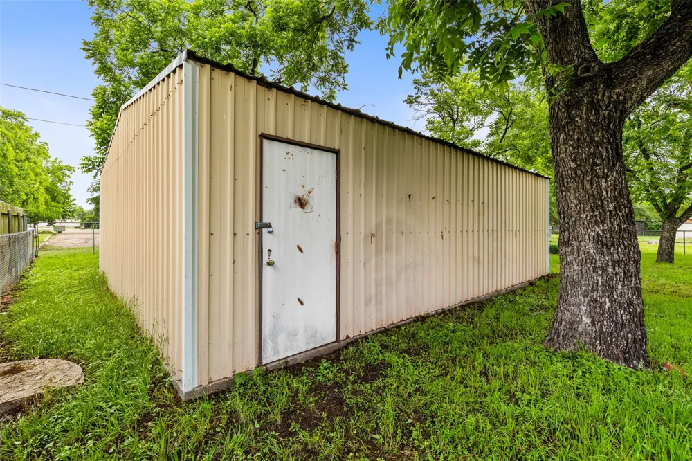 2700 Briarwood Lane Bellmead, TX 76705