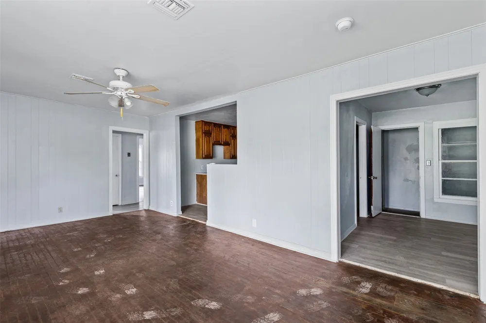 2700 Briarwood Lane Bellmead, TX 76705