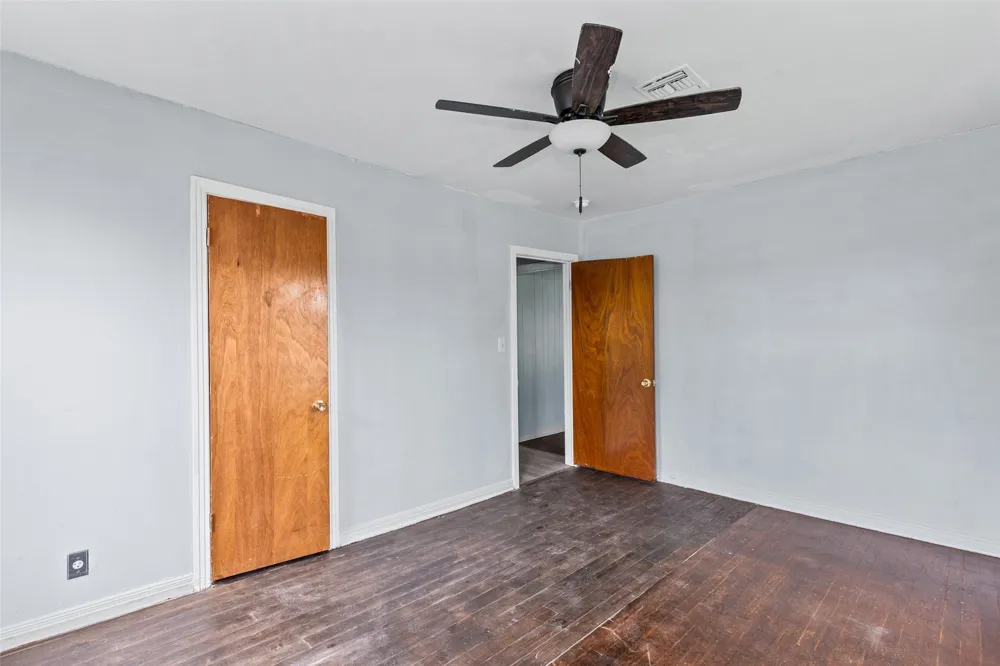 2700 Briarwood Lane Bellmead, TX 76705