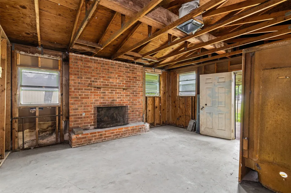 2700 Briarwood Lane Bellmead, TX 76705
