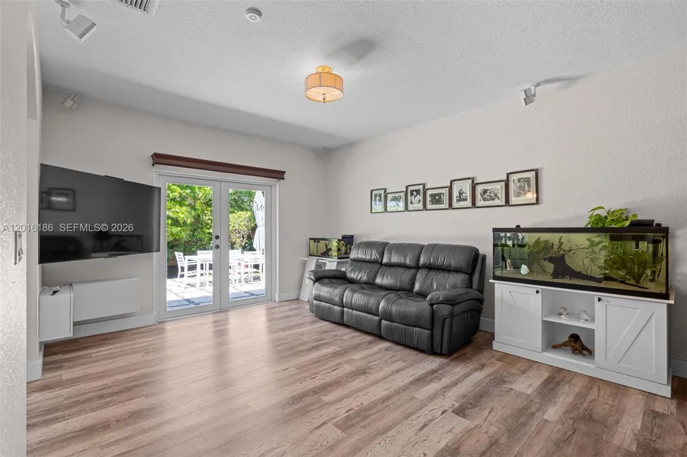 16238 NW 91st Ave Miami Lakes, FL 33018