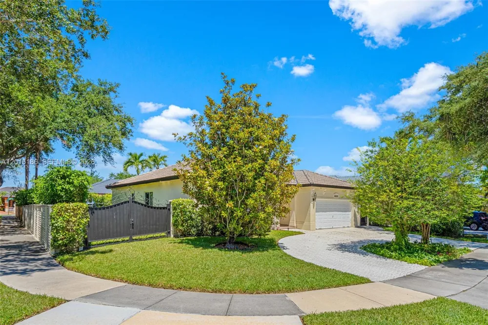 16238 NW 91st Ave Miami Lakes, FL 33018