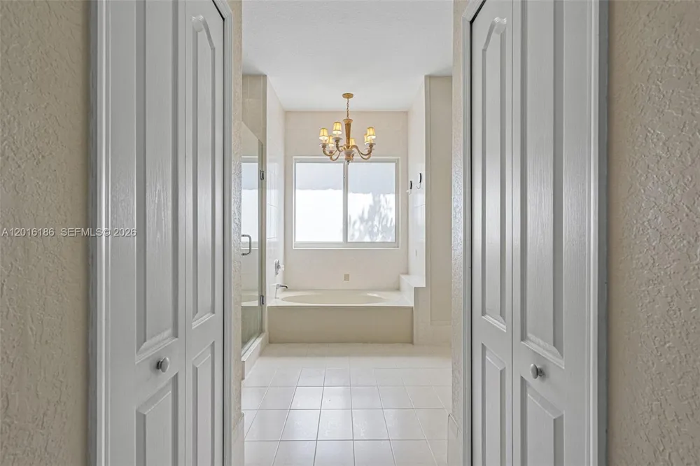 16238 NW 91st Ave Miami Lakes, FL 33018