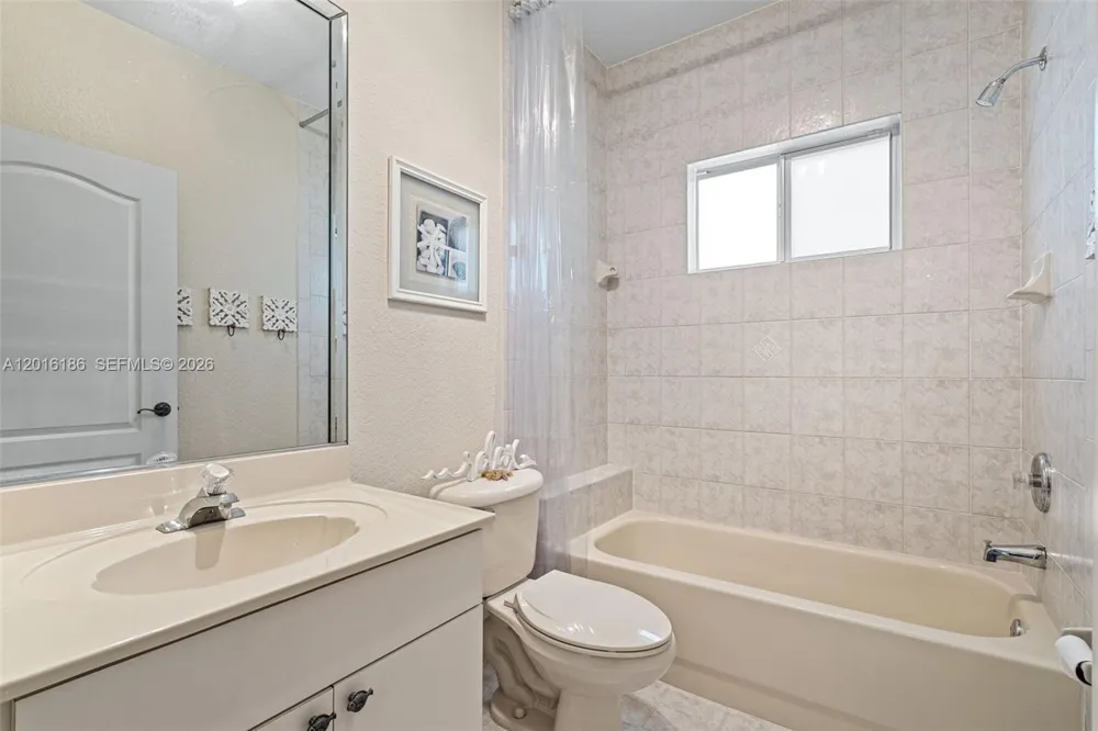 16238 NW 91st Ave Miami Lakes, FL 33018