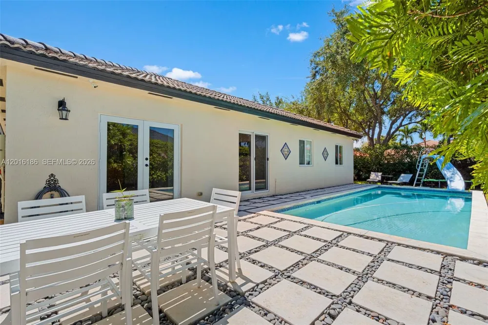 16238 NW 91st Ave Miami Lakes, FL 33018