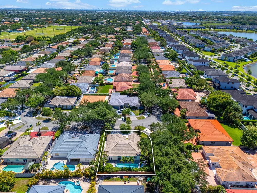 16238 NW 91st Ave Miami Lakes, FL 33018