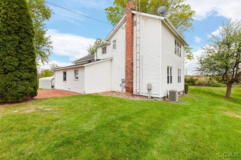 1908 E US-12 Highway Manchester Township, MI 49236