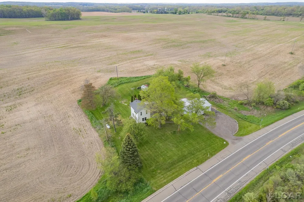 1908 E US-12 Highway Manchester Township, MI 49236