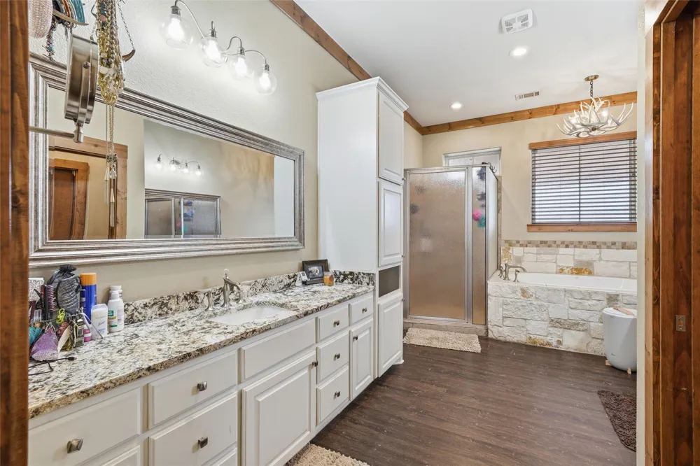 5681 Cooksey Lane Robinson, TX 76706
