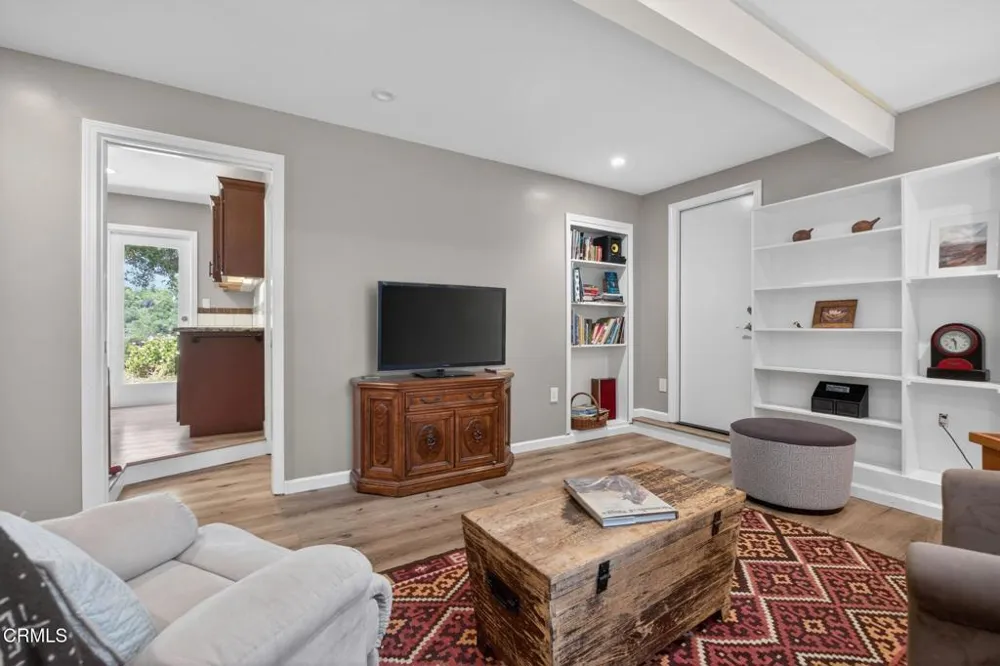 883 Moreno Drive Ojai, CA 93023