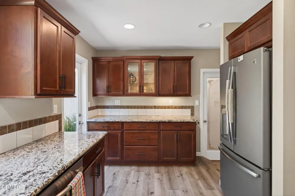 883 Moreno Drive Ojai, CA 93023