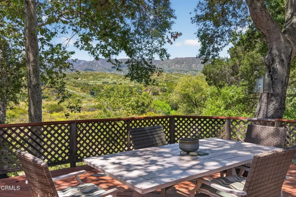 883 Moreno Drive Ojai, CA 93023