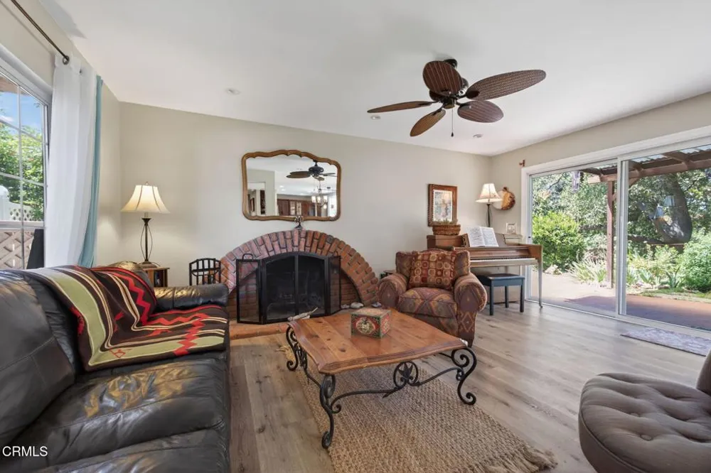 883 Moreno Drive Ojai, CA 93023