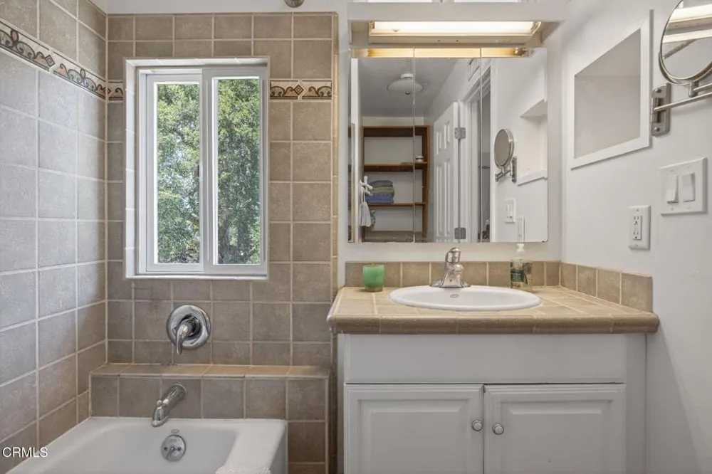 883 Moreno Drive Ojai, CA 93023