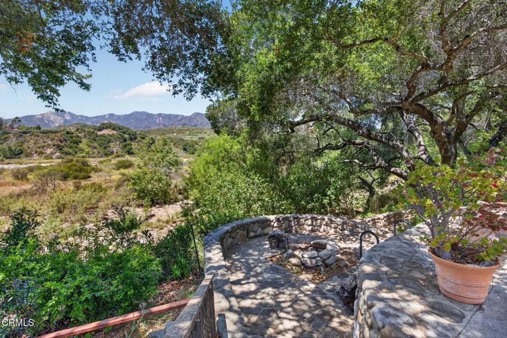 883 Moreno Drive Ojai, CA 93023