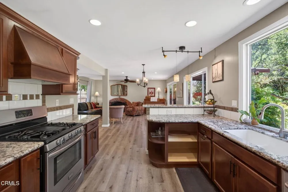 883 Moreno Drive Ojai, CA 93023