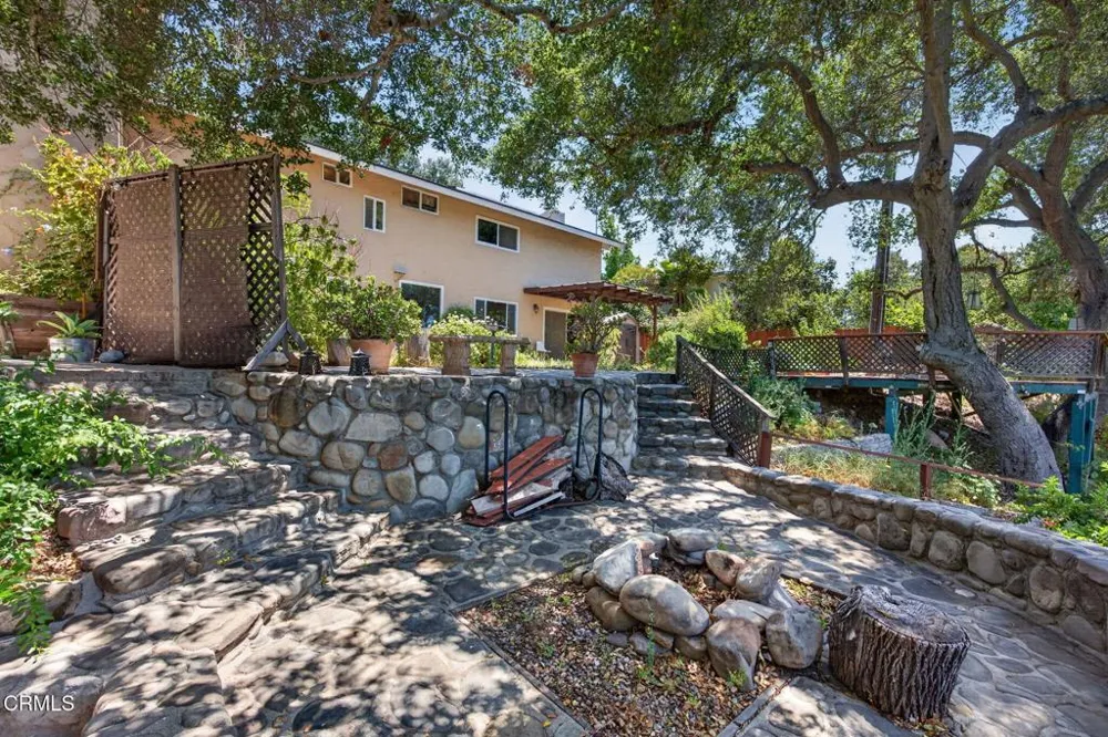 883 Moreno Drive Ojai, CA 93023