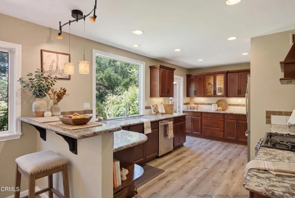 883 Moreno Drive Ojai, CA 93023