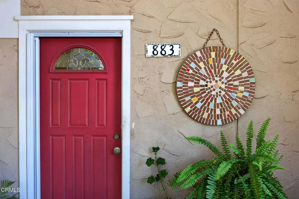 883 Moreno Drive Ojai, CA 93023
