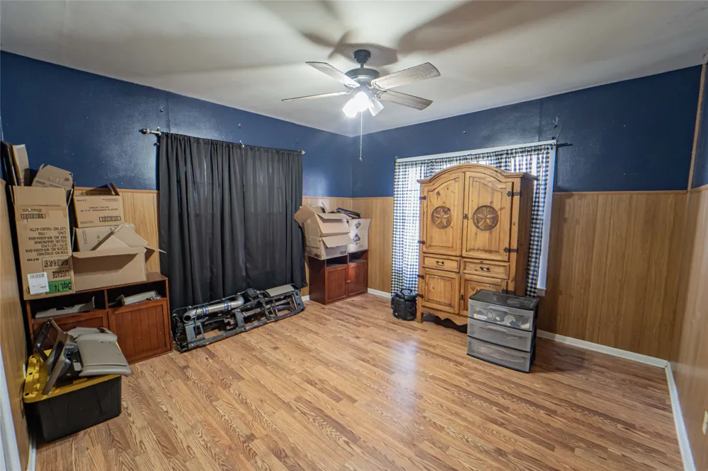 1404 W Walker Street Breckenridge, TX 76424