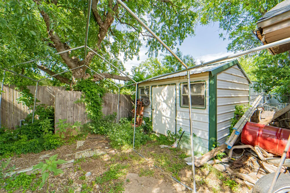1404 W Walker Street Breckenridge, TX 76424