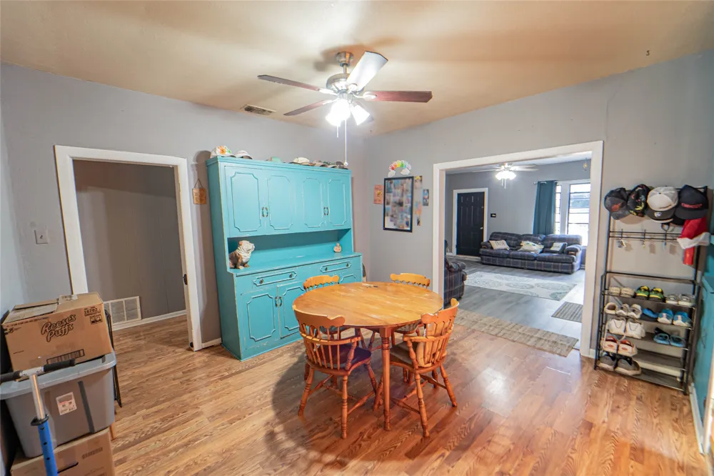 1404 W Walker Street Breckenridge, TX 76424