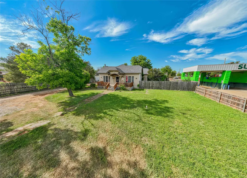 1404 W Walker Street Breckenridge, TX 76424