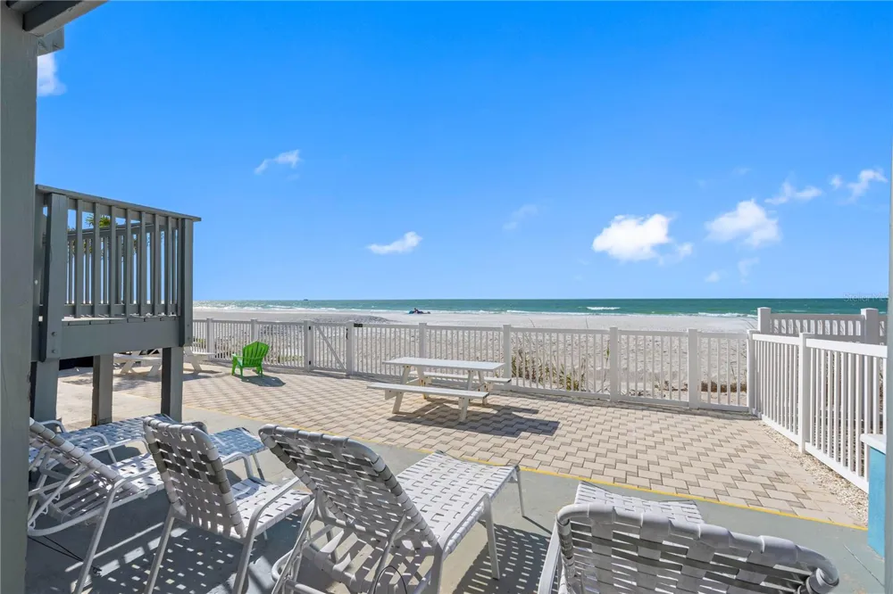 614 GULF BOULEVARD #9 Indian Rocks Beach, FL 33785