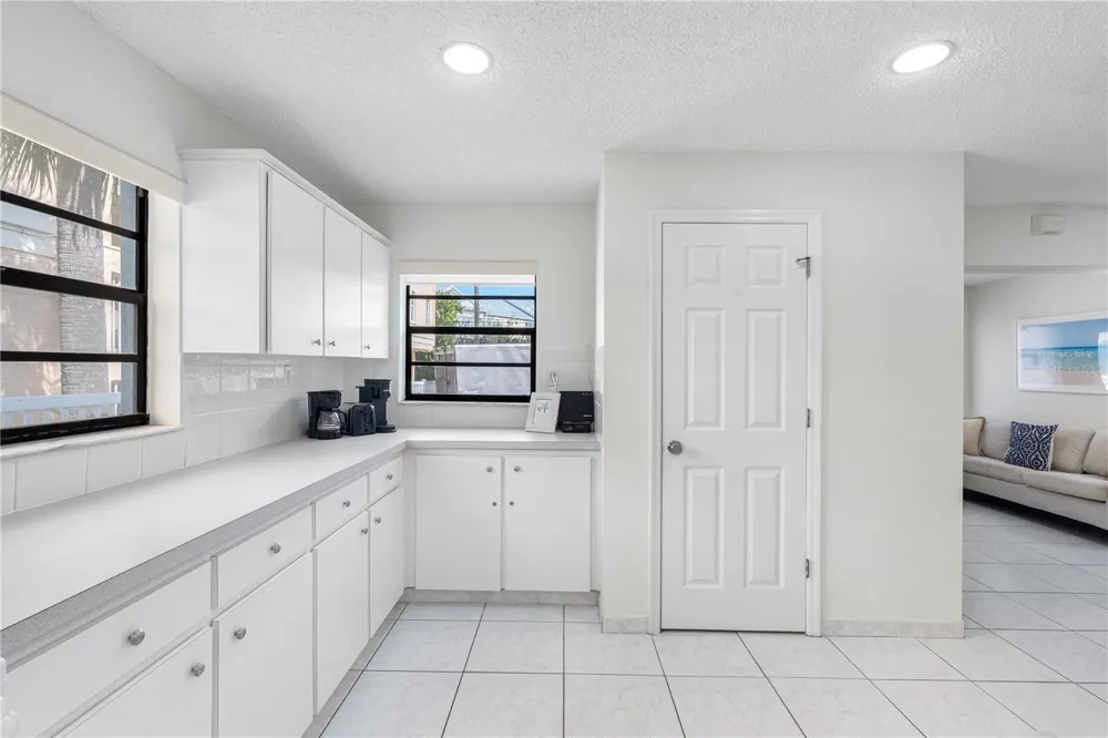 614 GULF BOULEVARD #9 Indian Rocks Beach, FL 33785