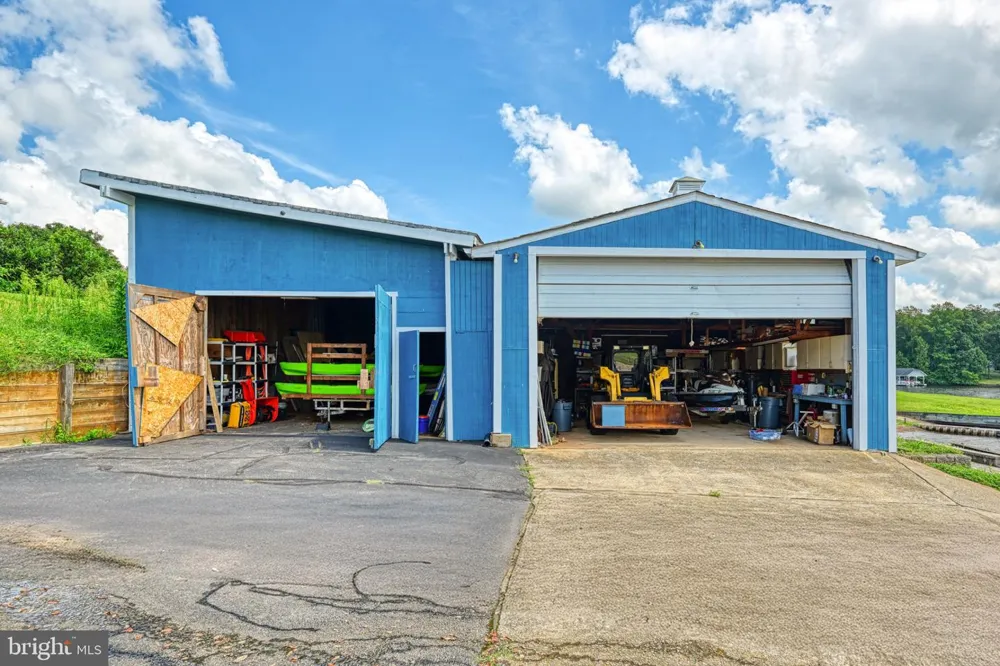 11200 EMERY LANE Bumpass, VA 23024