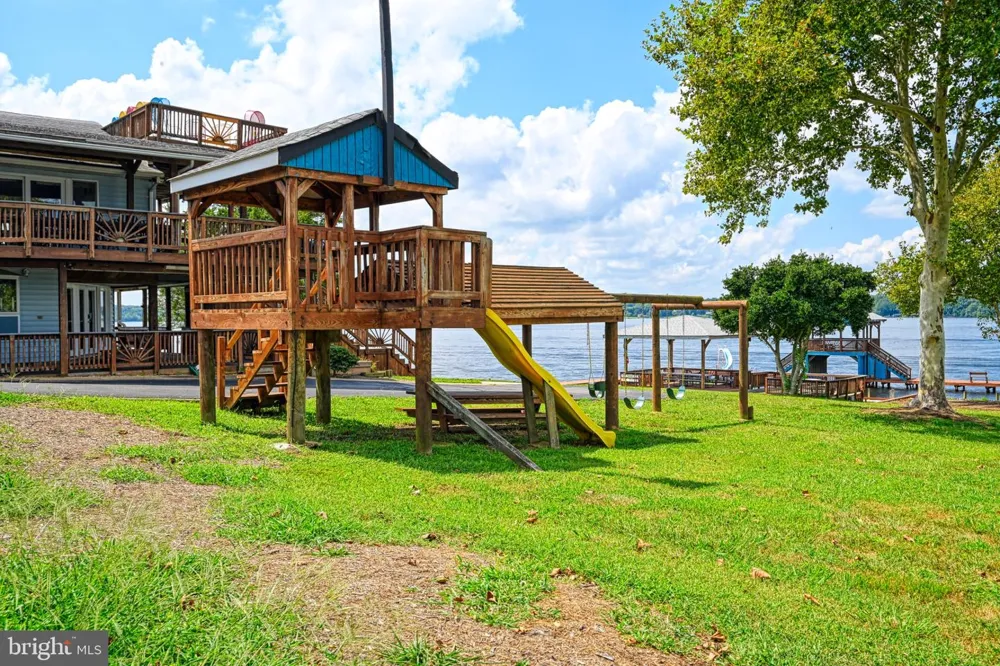 11200 EMERY LANE Bumpass, VA 23024