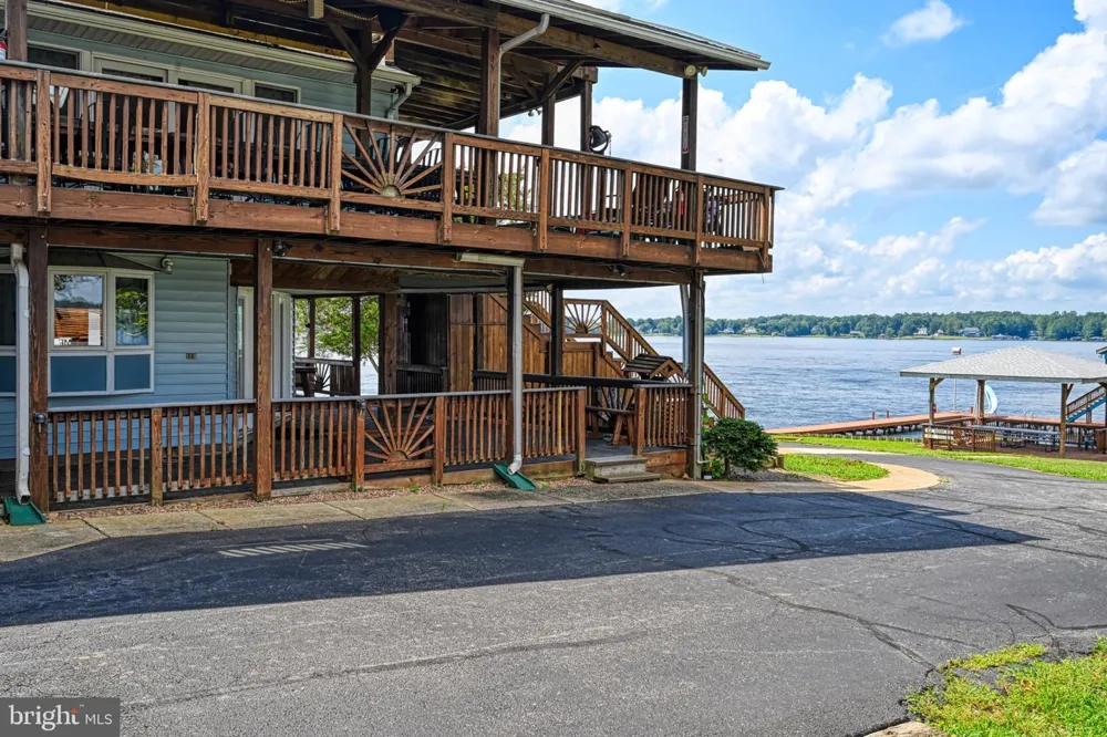 11200 EMERY LANE Bumpass, VA 23024
