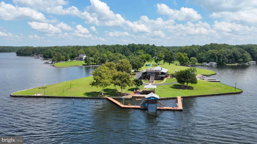 11200 EMERY LANE Bumpass, VA 23024