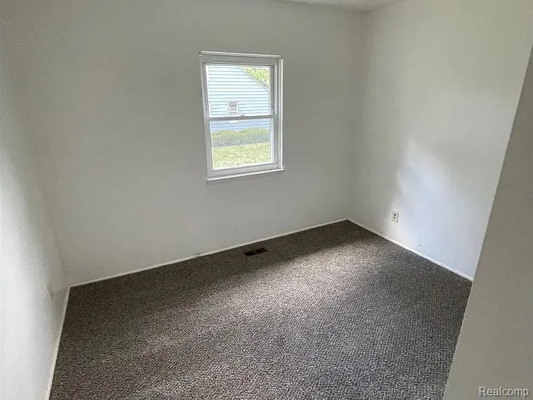2429 Pennsylvania Avenue Flint City, MI 48506